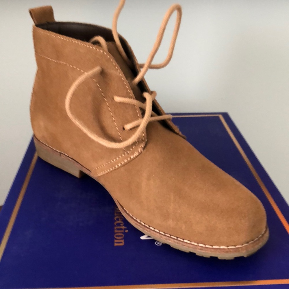 White mountain women shoes/boots.